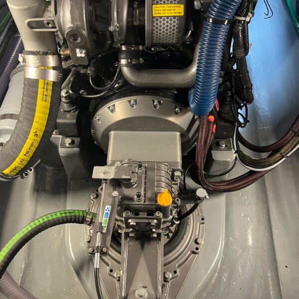 E Drive install on Xquisite 54 by Kinetic